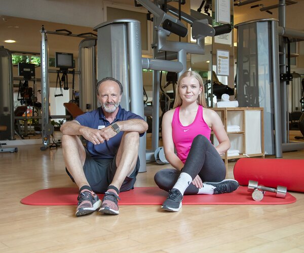 Personal Trainer im Hotel Deimann Fitnessbereich 