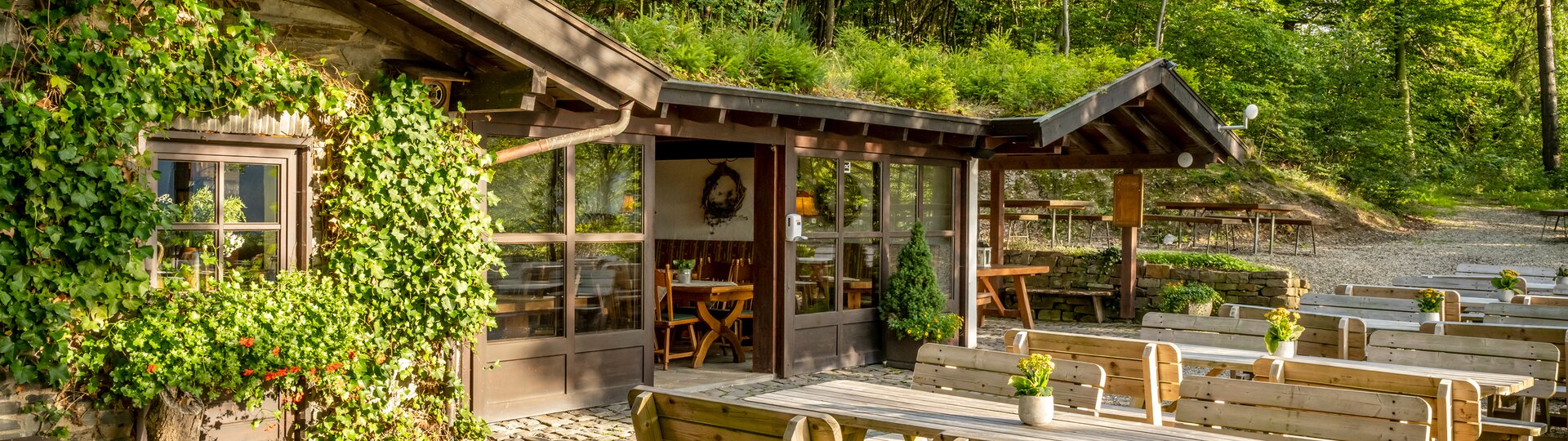 Gemütliche Terrasse der Knollenhütte