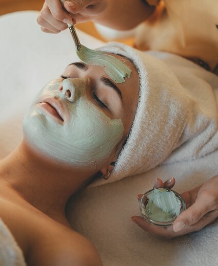 Gesichtsbehandlung Maske im Wellnesshotel