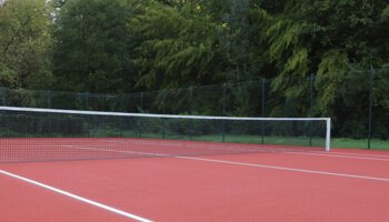 Tennisplatz im Hotel Deimann