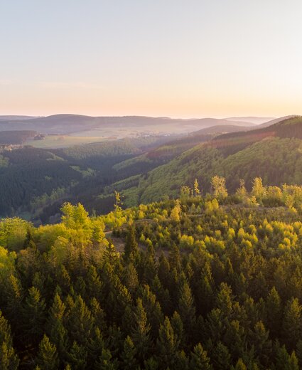 Weiten blick in die Landschaft des Sauerlandes